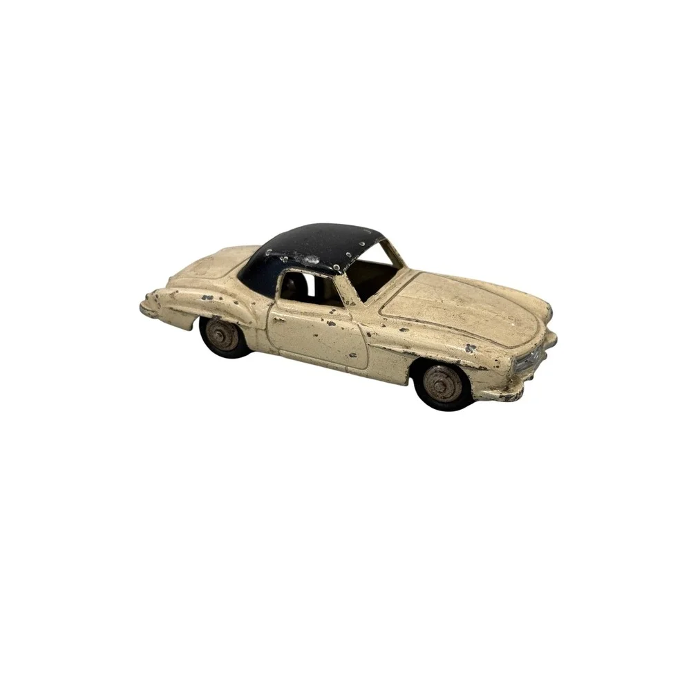 Vintage Dinky Toys Mercedes 190 SL 24H Diecast Car Made in France Meccano White